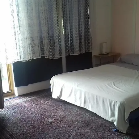 B&B In The Center